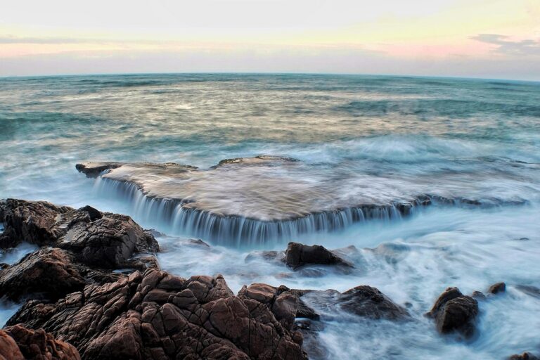 sea-7504986_1280