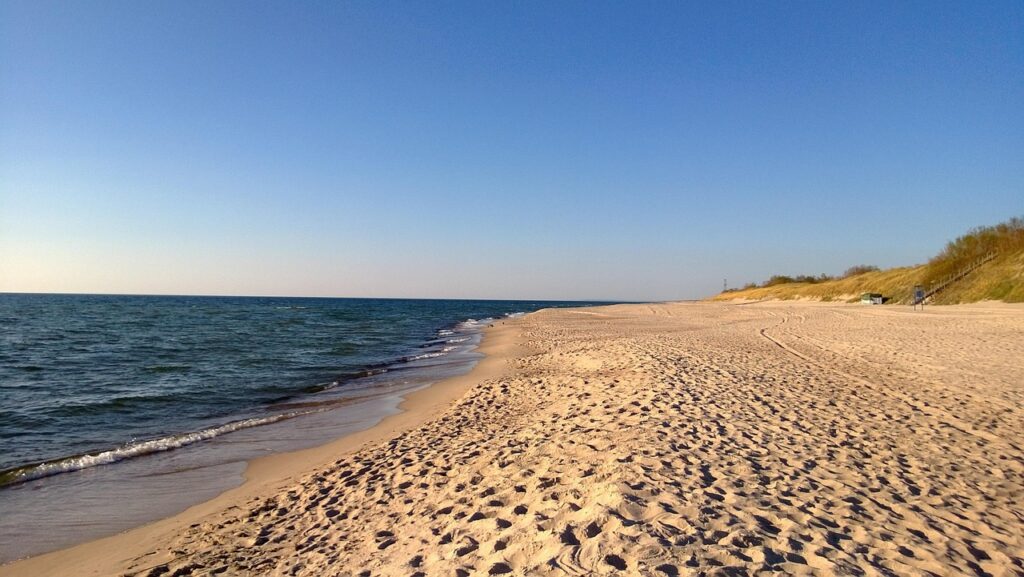 beach-429749_1280